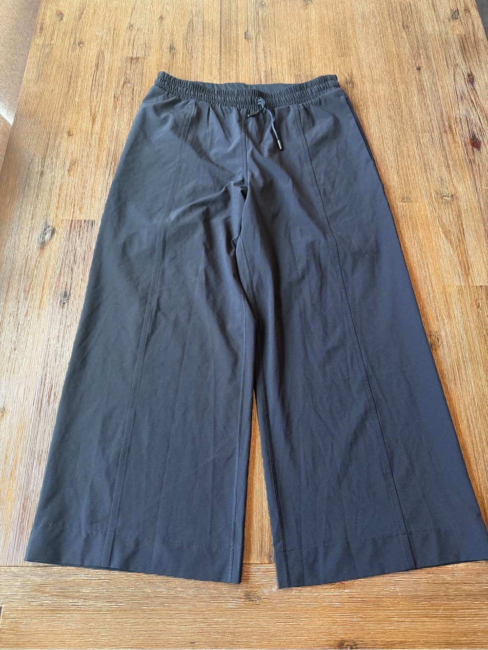 Ivivva by Lululemon Girls Black Wide Leg Pants size 14